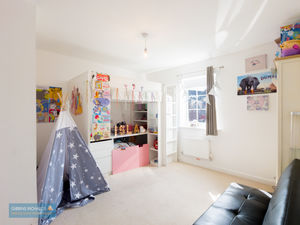 Bedroom- click for photo gallery